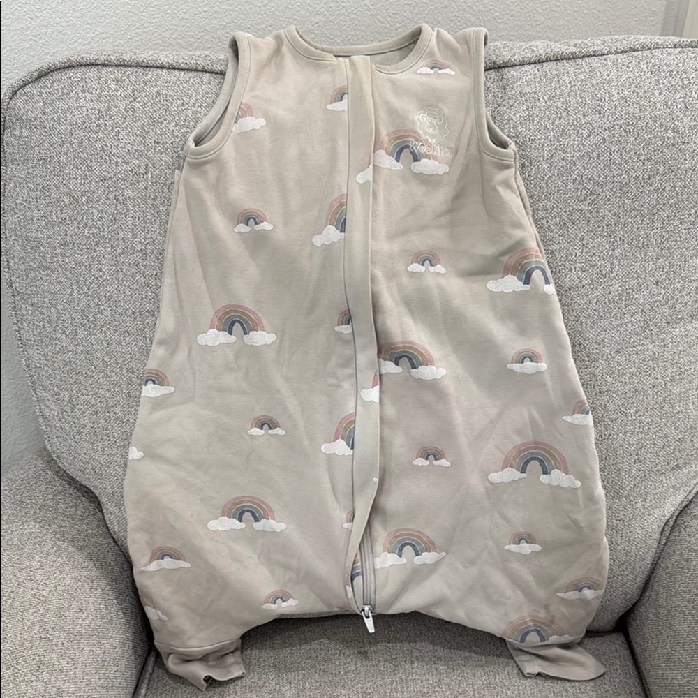 Woolino Cozy Rainbow Kids sleepsuit